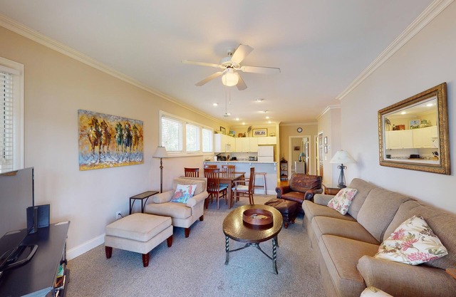 Golf and Beach: 2BR Lakeside Villa with Lake Views