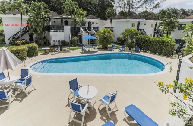 Golf & Beach - 230 Golden Grove, Rockley Golf Club BARBADOS. Lovely 1bed Condo!