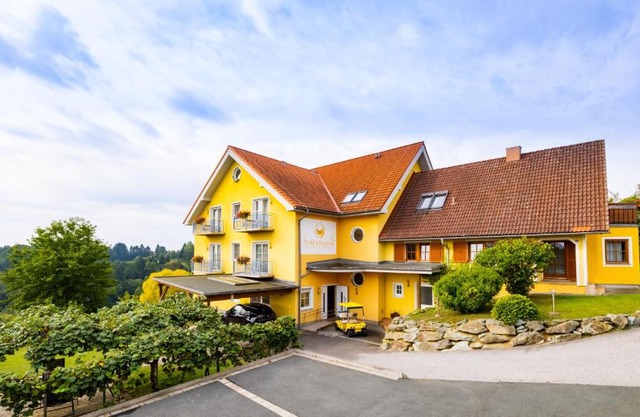 Golf & Thermenland Sonnenpension Frühstückshotel Burgauberg Stegersbach