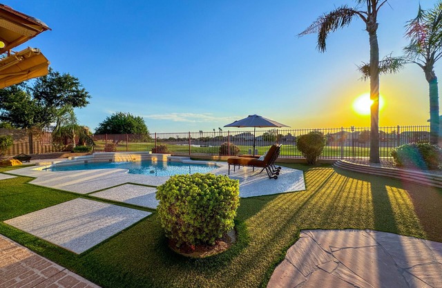 Golf Views, Heated Pool 30 night min. Seville.