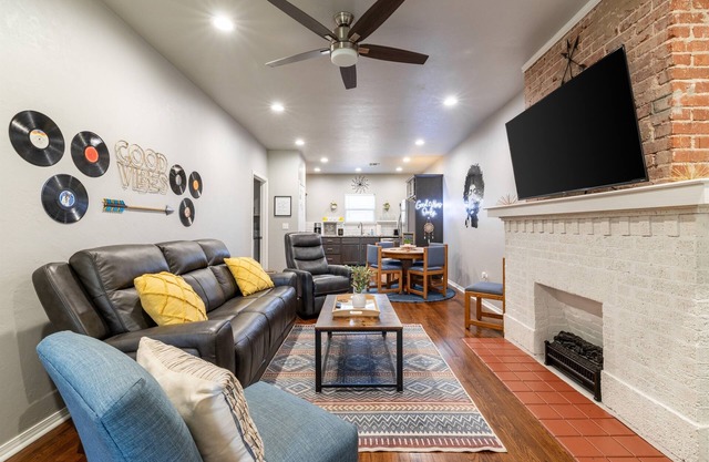 Good Vibes Chickasha | Fiber | Dog Friendly | W/D