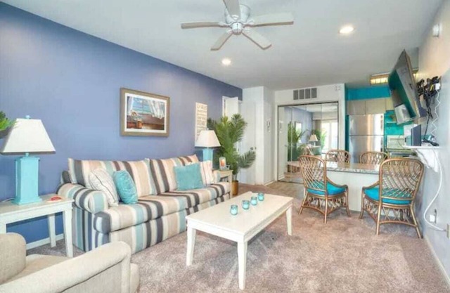 Good Vibes Only:Peace, Pool & Beach-2BR/2B Retreat