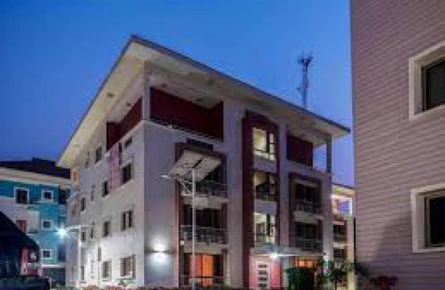 Goosepen 3 Bedrooms Apartment