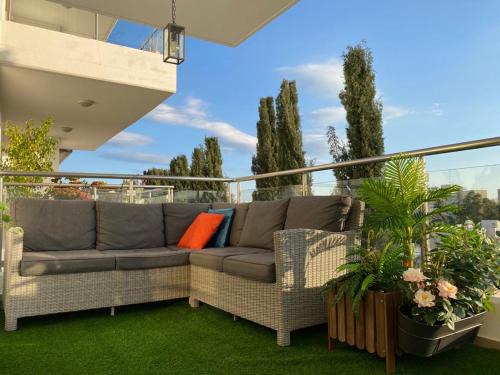 Gorgeous 1 Bedroom apartment close to Town Centre