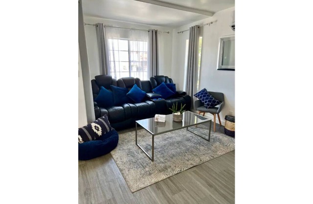 Gorgeous 2 bedroom 2 bath Near SoFI
