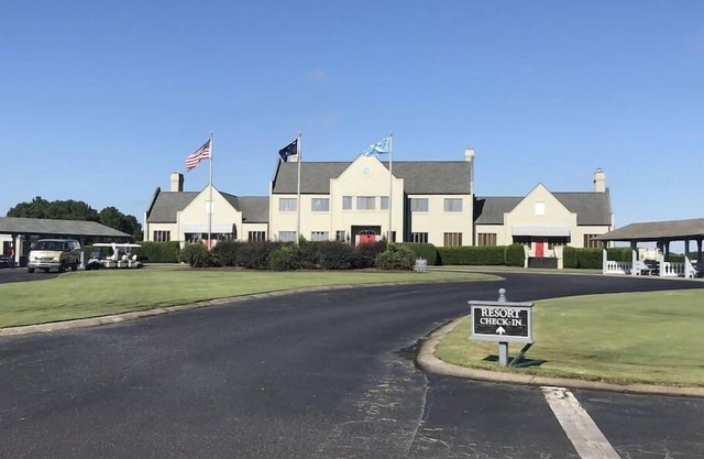 Gorgeous 2 Bedroom Condo in Legends Golf Community