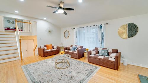 Gorgeous 5BR & 3BA Spacious Home 2 minutes from MGM