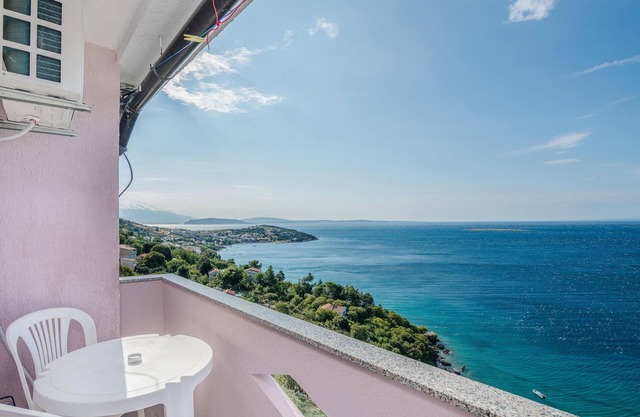 Gorgeous apartment in Stara Baska 1