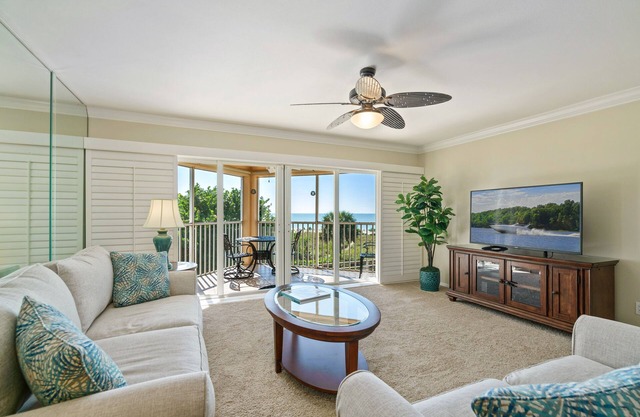 Gorgeous Beachfront ~ Spacious & Updated 2/2 ~ Heated Saltwater Pool