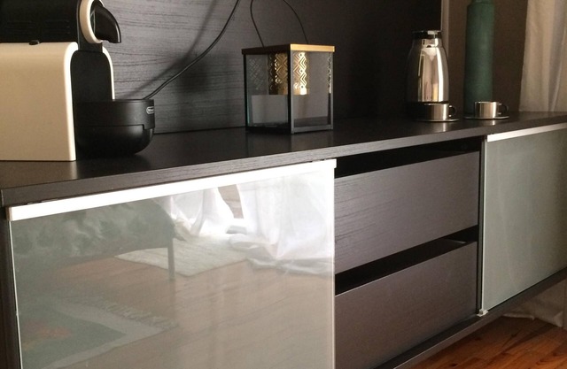 ☆ Gorgeous City Appartment Queen Bed &Parking ☆