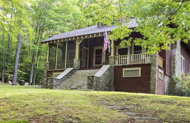 Gorgeous Cottage in Sunapee area.
