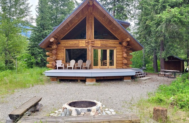 Gorgeous Custom Riverfront Log Home