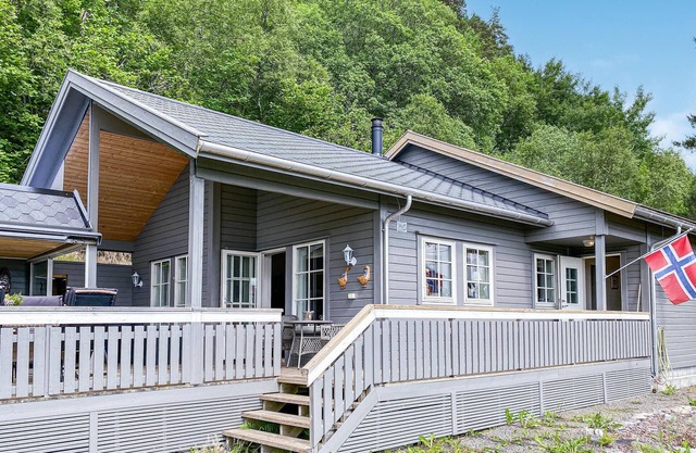 Gorgeous home in øydegard