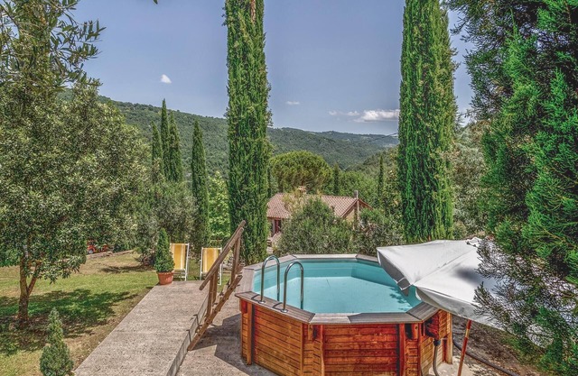 Gorgeous home in Cortona AR with WiFi