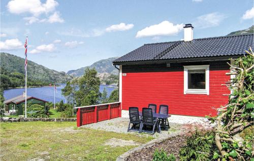 Gorgeous Home In Dalsøyra With Kitchen