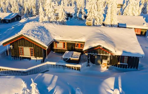 Gorgeous Home In Kvam With Sauna