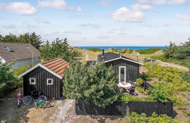 Gorgeous Home In Læsø With Wifi
