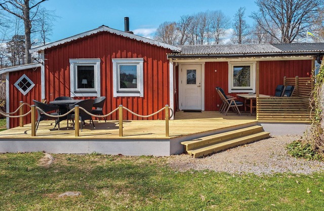 Gorgeous home in Lönashult with WiFi
