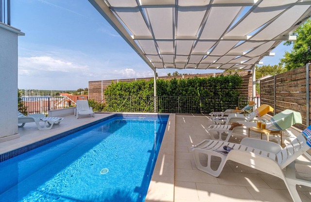 Gorgeous home in Milna