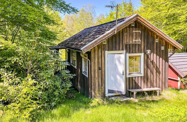 Gorgeous home in Mollaryd with WiFi