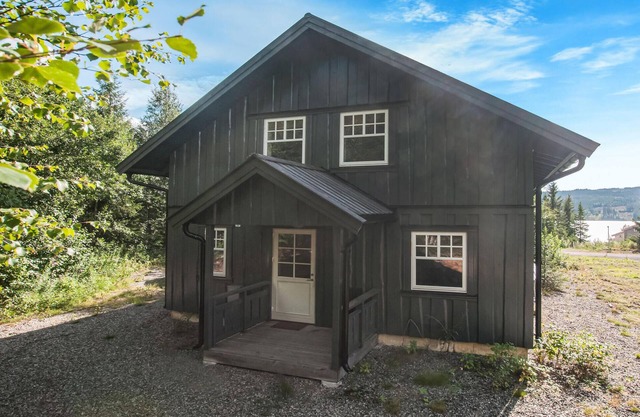 Gorgeous home in Søre Osen with WiFi