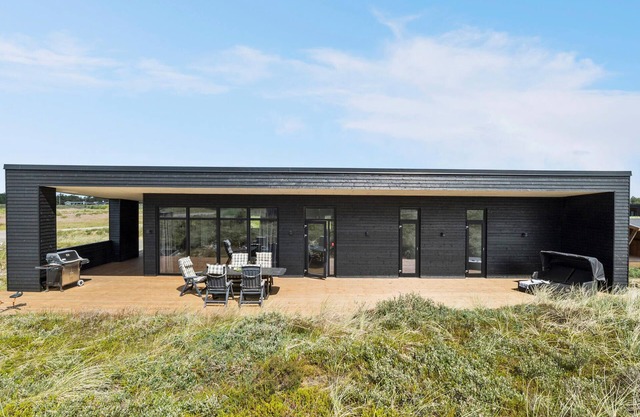 Gorgeous home in Thisted with WiFi
