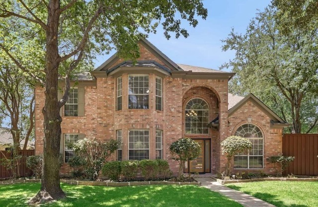 Gorgeous Mansion with Pool & Cinema Room,Sleeps 13