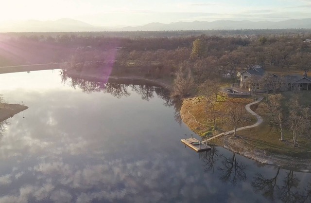 Gorgeous Palo Cedro Lakehouse w/POOL!