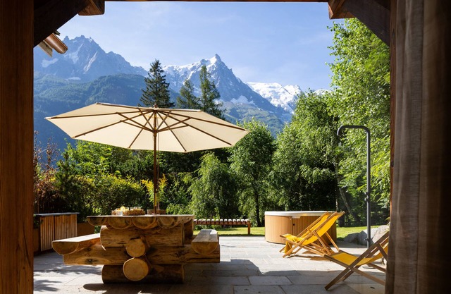 Gorgeous three bedroom chalet close to center of Chamonix-Mont-Blanc