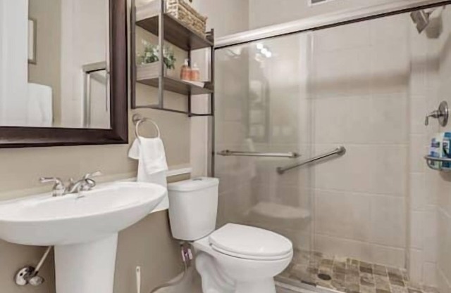 Gorgeous Views Boathouse Near the Beach