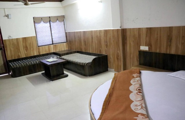 Goroomgo Jain Residency Madhya Pradesh