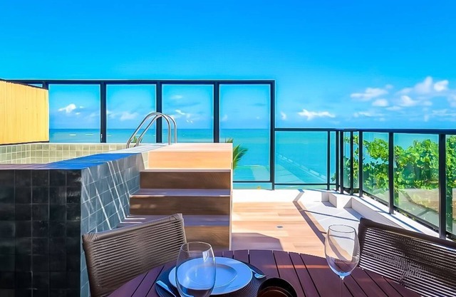 Gourmet Studio with Sea-Facing Pool