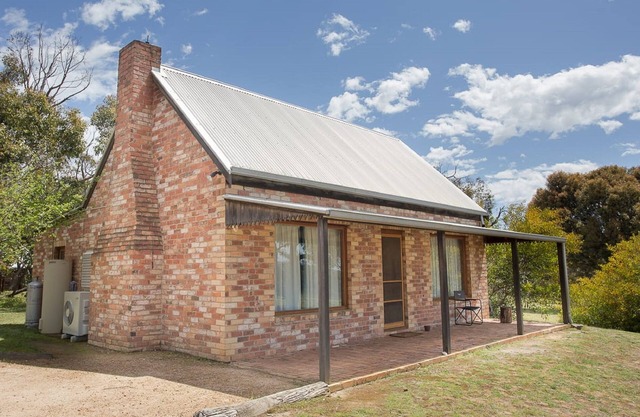 Grampians Pioneer Cottage Redbrick