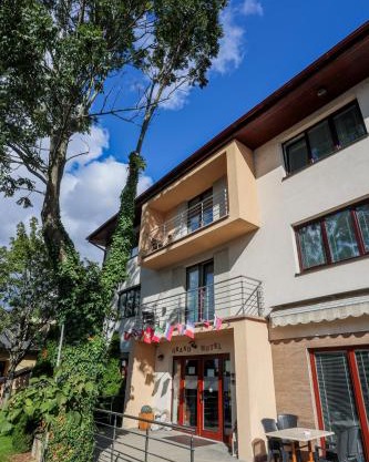 Grand Hotel Senica, Garni