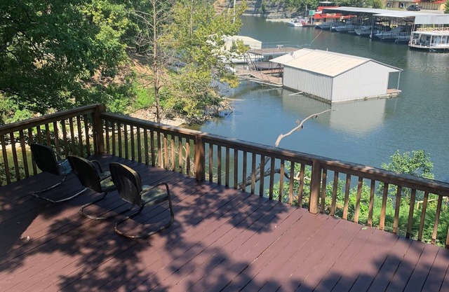 Grand Lake Waterfront in beautiful Dripping Springs
