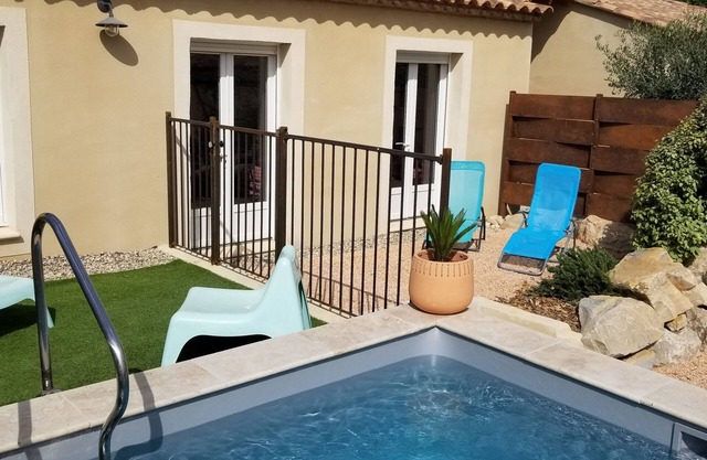 Grande Bastide, 4 stars, private garden and swimming pool at the foot of Mont Ventoux