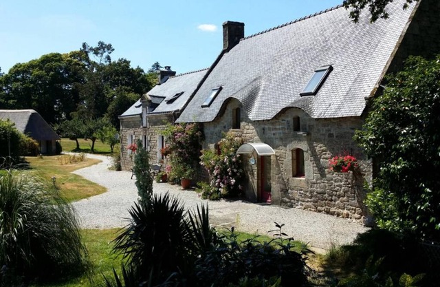 Grande maison avec piscine couverte et chauffée