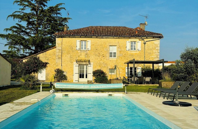 Grande Maison de Charme à la Campagne : Piscine, Pétanque