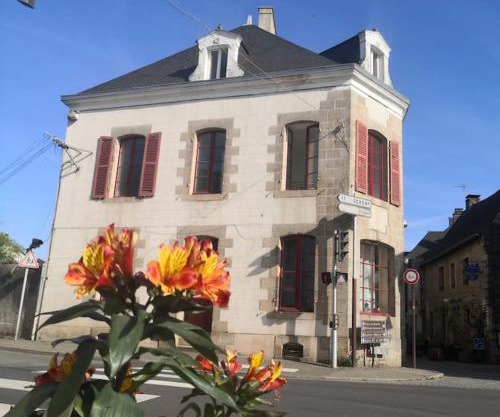 Grande maison de ville entre terre et mer