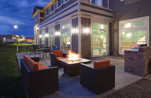 GrandStay Hotel and Suites