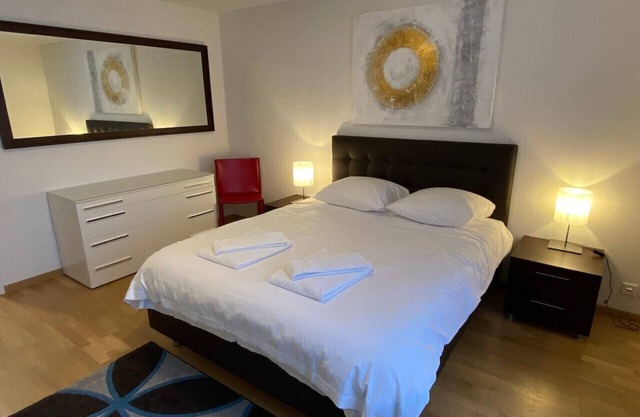 Great 2 BR flat in the city center (Mainau 12)