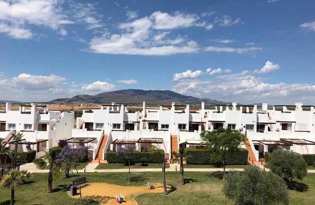 Great Apartment & With Big Roof Terrace