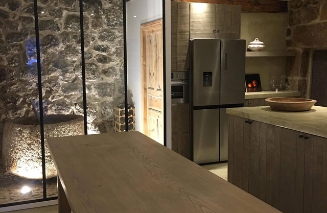 GREAT CHARMING HOUSE IN THE HEART OF THE AUBRAC PLATEAU
