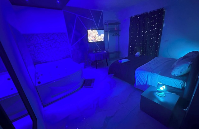 Great choice for relaxing, with hot tubs and more.