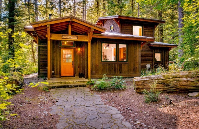 Great Deals on Summer Stays!