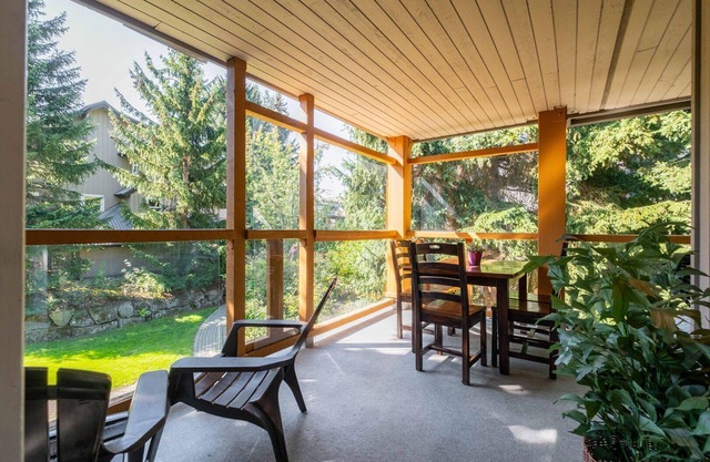 Great location | Hot tub, pool & sauna | BBQ | AC
