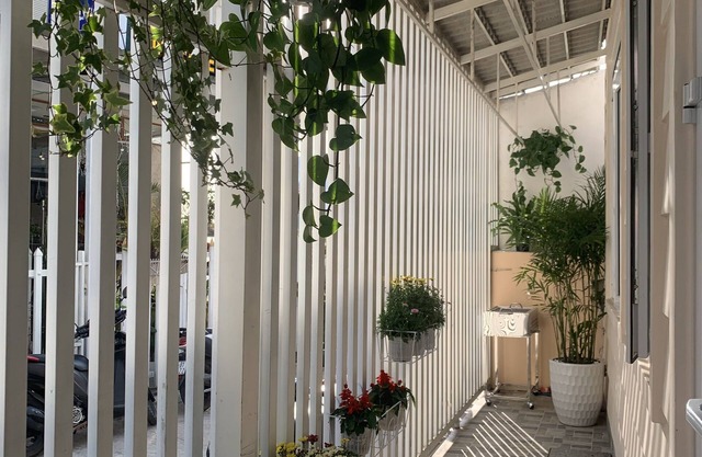 Great neighborhood! Close to everything