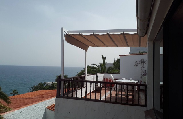great relaxation, tranquility on the beach of Morro Besudo