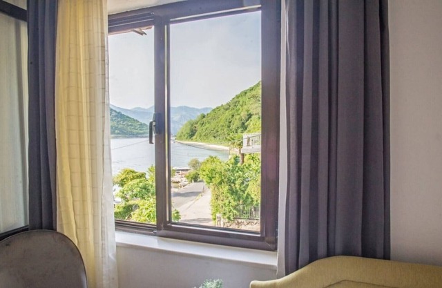 Great Studio Flat with View near Beach in Tivat