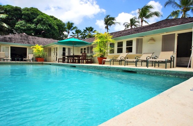 Great Value 4 Bedroom Villa With Private Pool - Only A Short Walk To Gibbs Beach